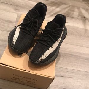 yeezy boost 350 v2 oreo replica